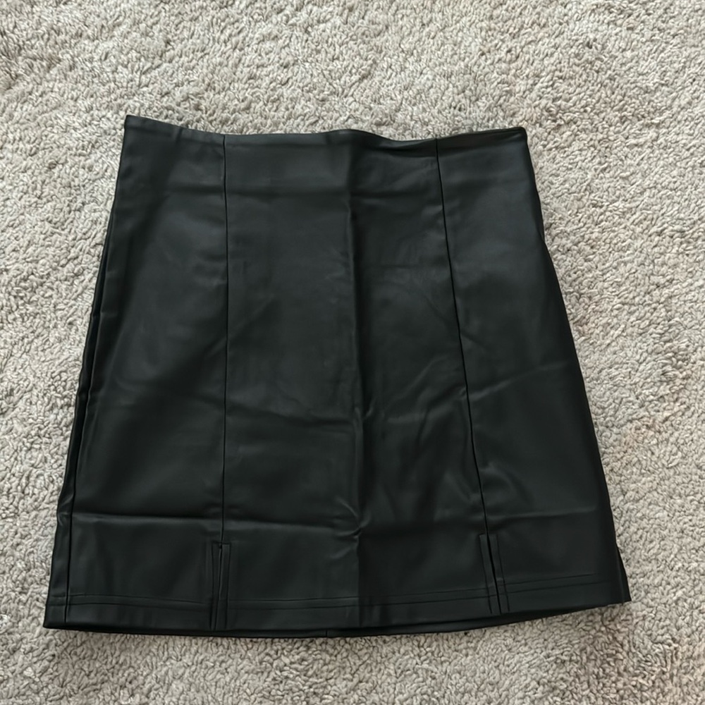 Black faux, leather skirt, petite medium